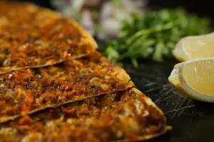 Amsterdam'da Müslüman Turistler İçin Helal Yemek Rehberi